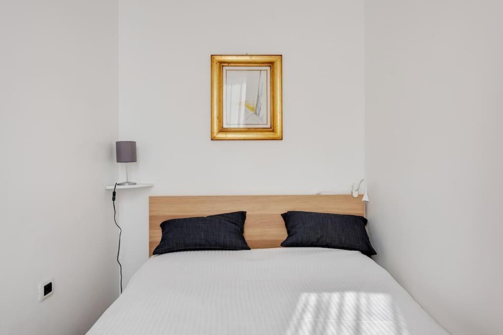 Easylife - Bello E Luminoso Flat In Zona Centrale Мілан Екстер'єр фото